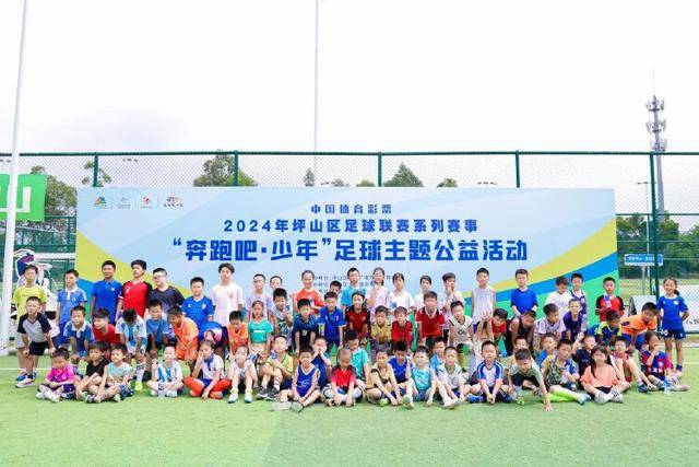 CBA开季战：上海轻取深圳，拉塞尔首秀贡献21分